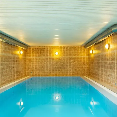 Komfortwohnung Mit Pool Und Sauna *