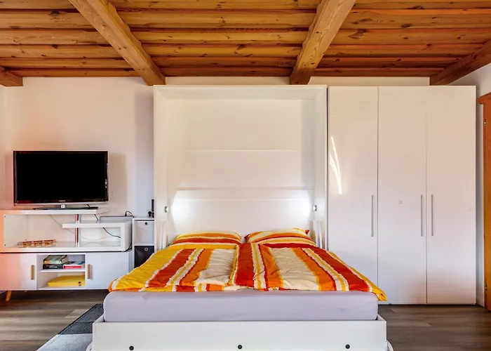 Komfortwohnung Mit Pool Und Sauna *